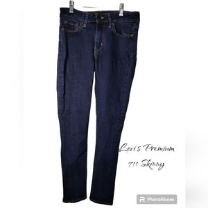 Levi's Premium 711 Skinny Jeans blue W28/L28 Leather Jacron EUC